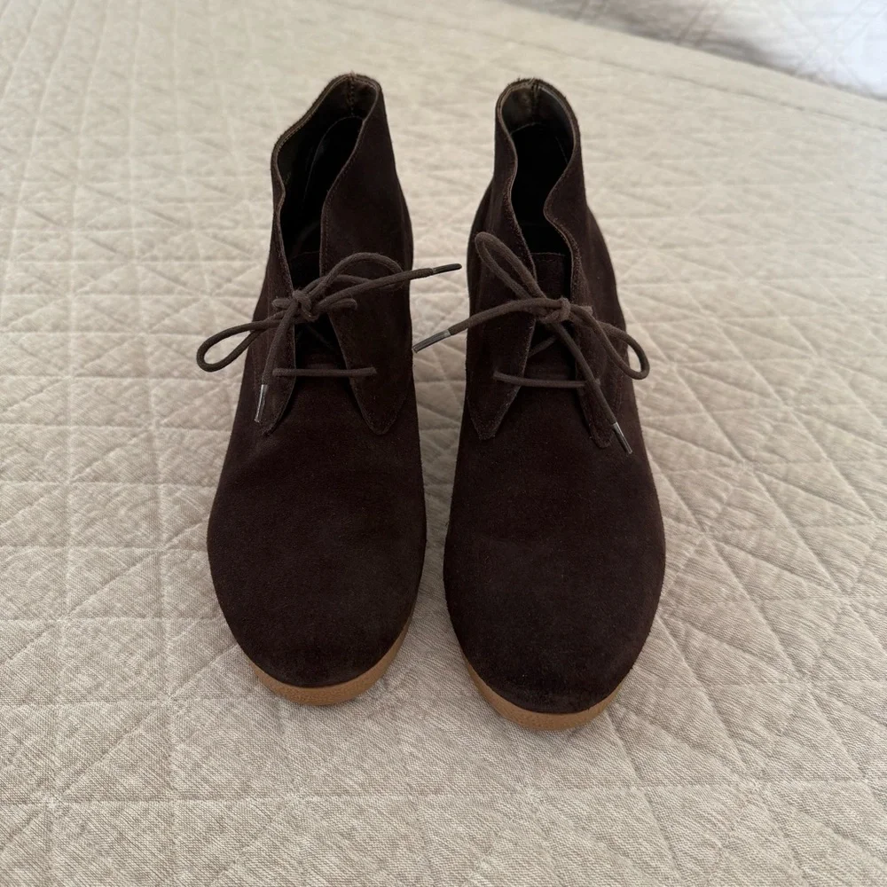 Talbots Dark Brown Suede Leather Lace-Up Ankle Boots Wedge Heel Size 8